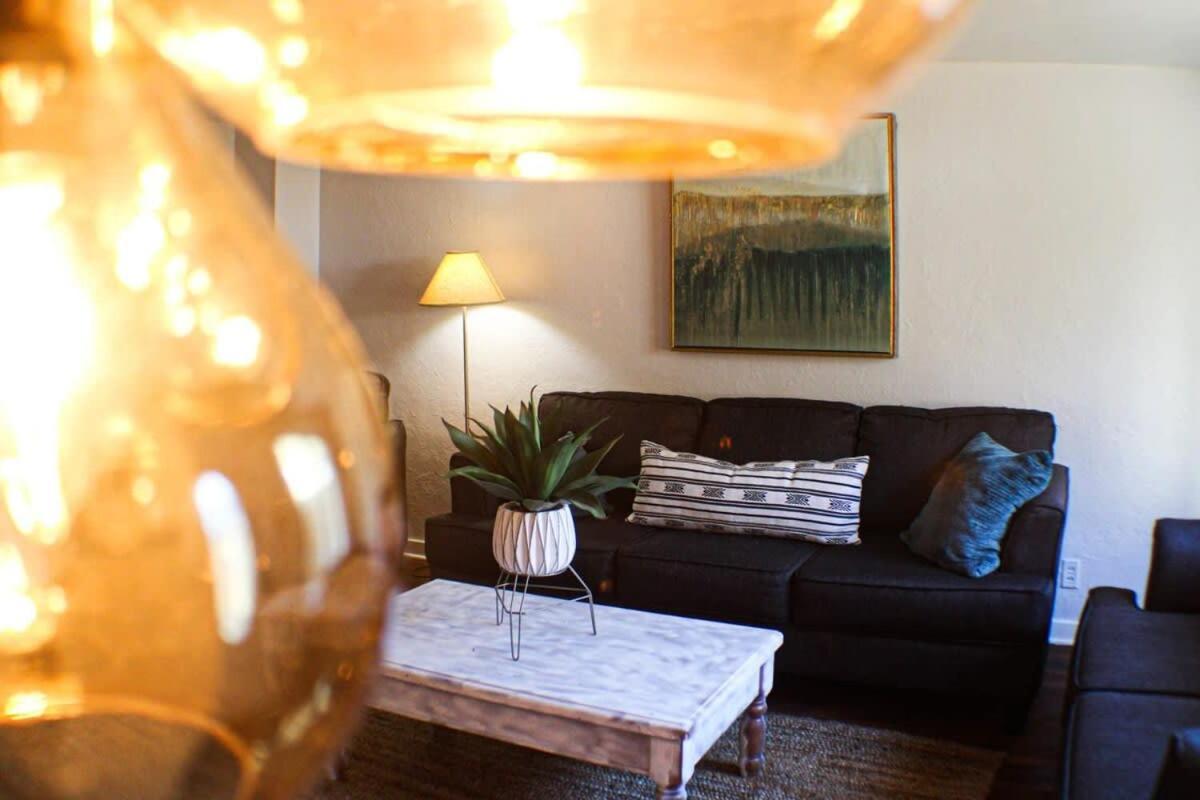 Newly Renovated 2-Bed Near Downtown-North Shore 匹兹堡 外观 照片